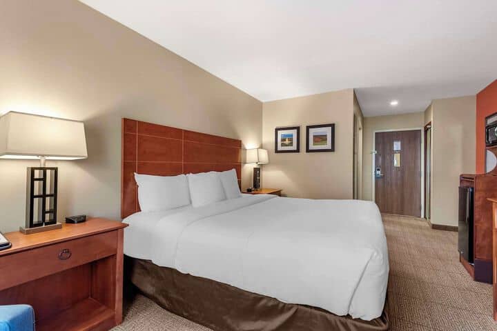Room 15 of 25