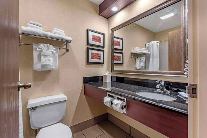 Room 12 of 25
